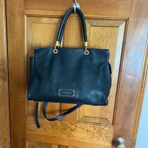 Marc Jacobs black leather purse